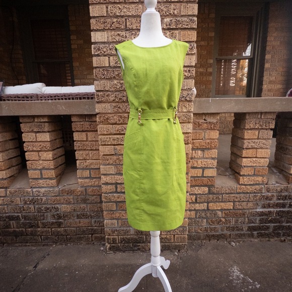 Ellen Tracy Dresses & Skirts - Ellen Tracy Lime Green Textured Sheath Dress Bamboo Horsebit Belted Sleeveless